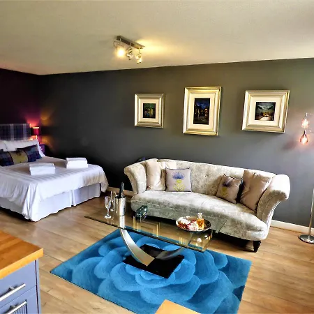Grassmarket Studio Edinburgh-3