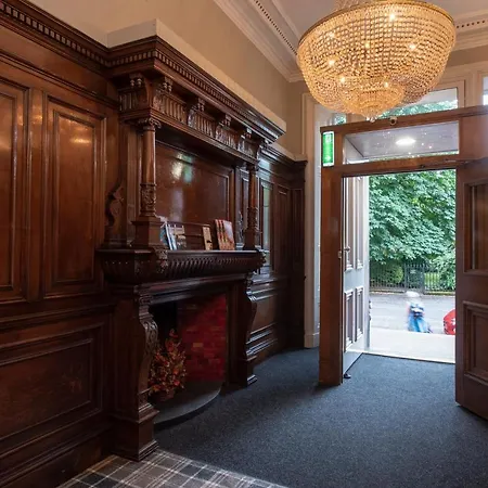 Grosvenor Suites-2