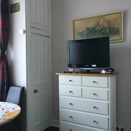 Goldenacre Private Room-2