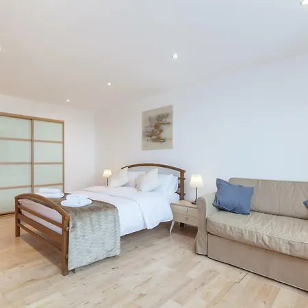 Stylish Penthouse Suite-3