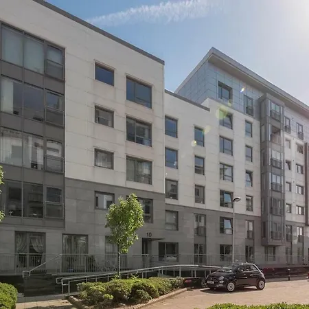 Modern Two Bedroom Apartments-3
