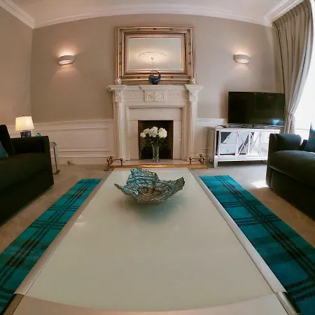 Escape To Edinburgh @ Abercromby Place-3