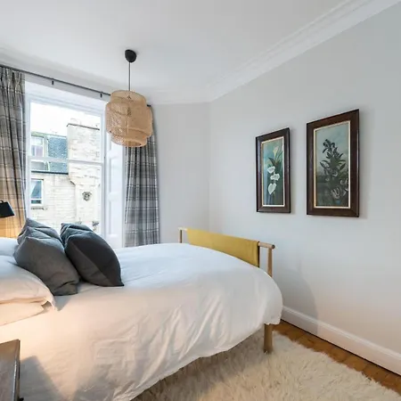Raeburn Place-3
